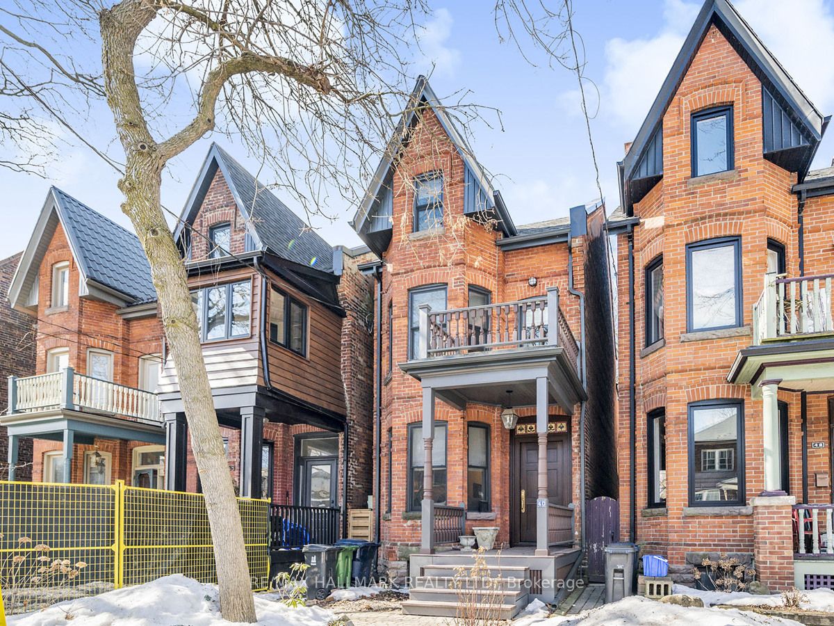 40 Fuller Avenue, Toronto, ON, M6R 2C3