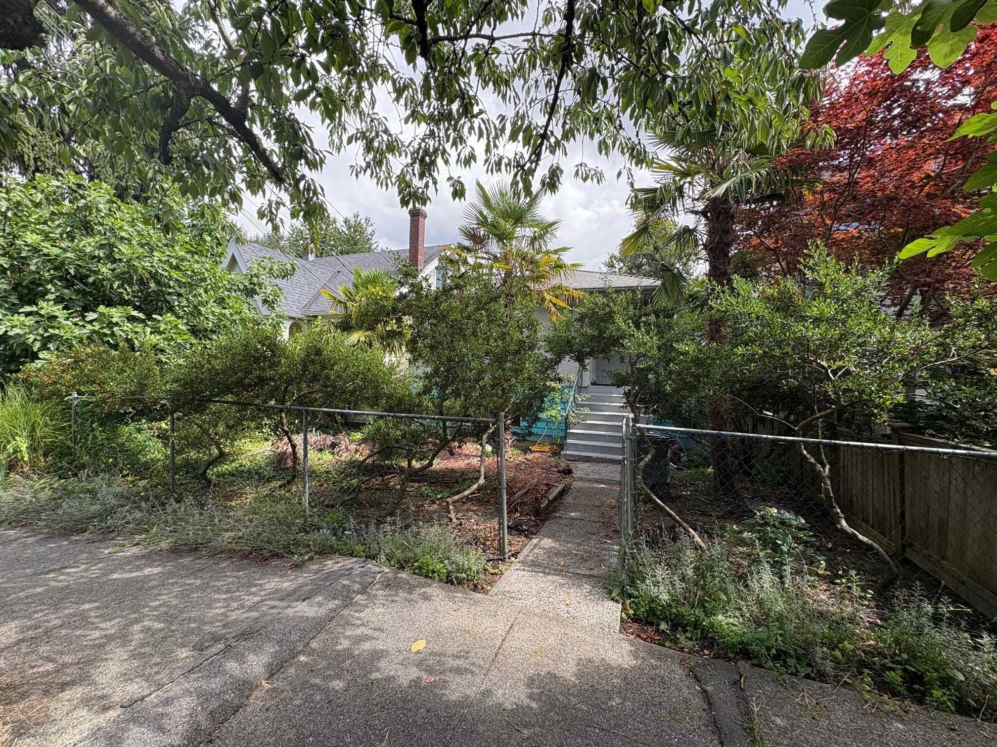 Additional image 4 of 2274 Mclean Drive, Vancouver, BC, V5N 3K1
