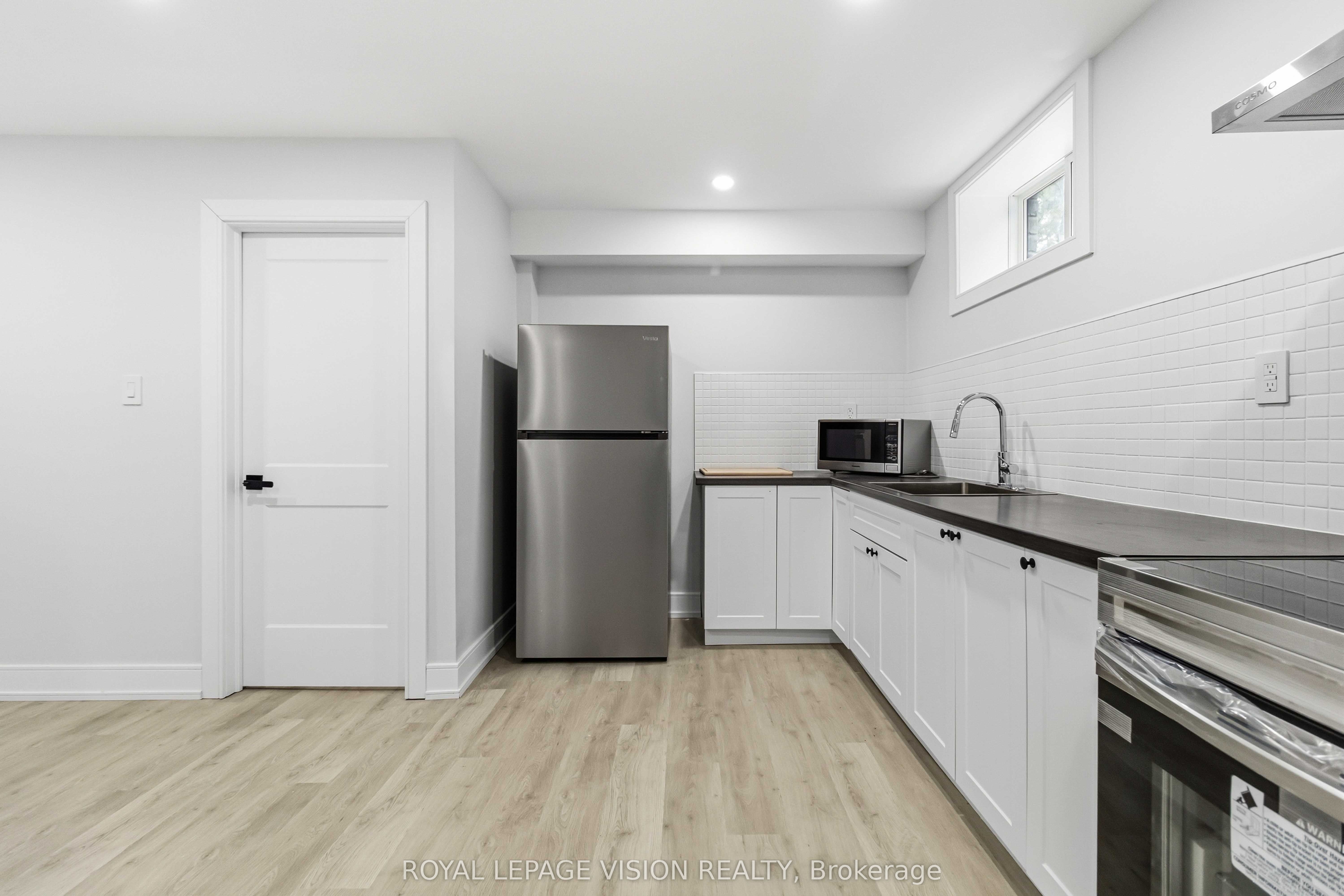 Additional image 6 of Lower-77 Thomas Street, Mississauga, ON, L5M 1Y6