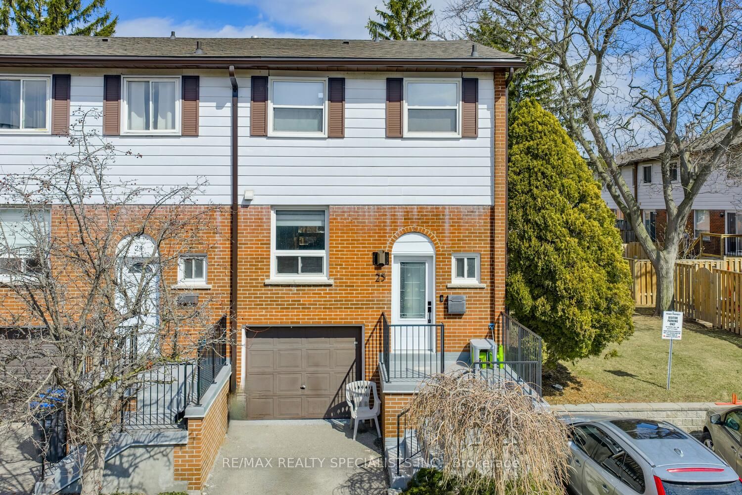 25-2445 Homelands Drive, Mississauga, ON, L5K 2C6