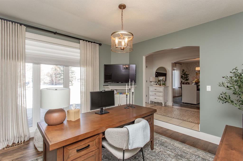 Additional image 4 of 21 Dandell Close, Red Deer, AB, T4R 2J3