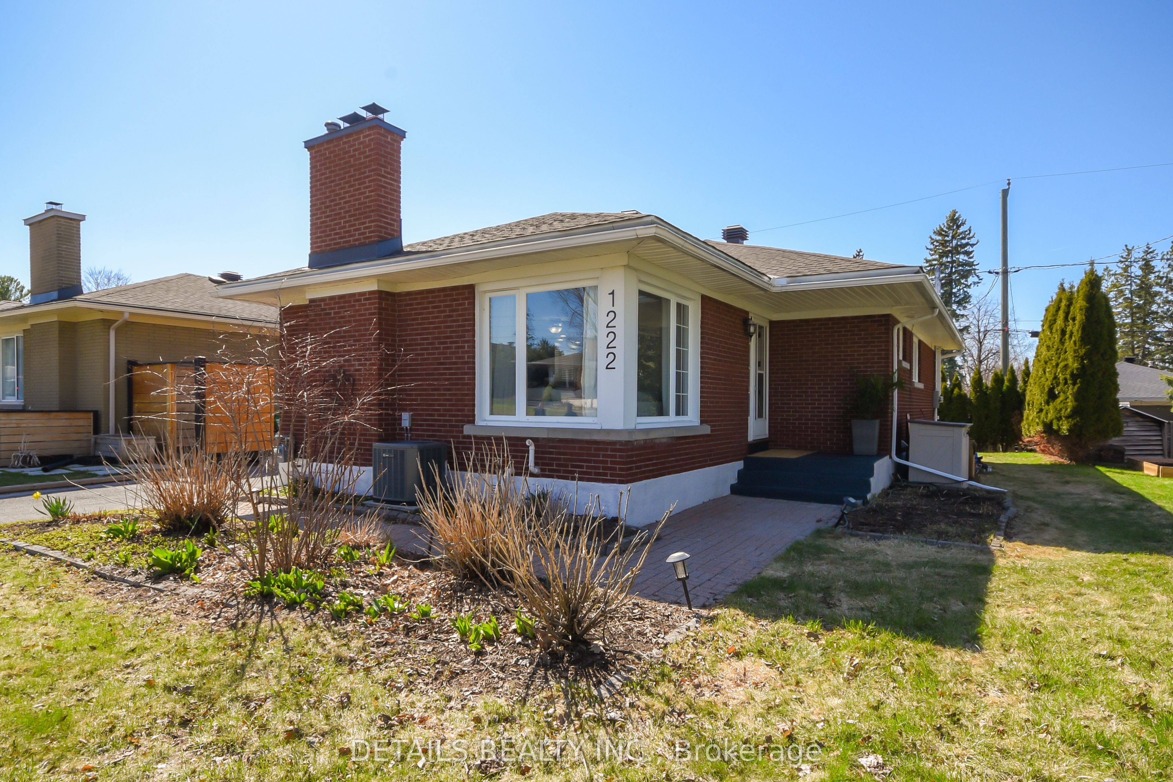 1222 Field Street, Ottawa, ON, K2C 2R2