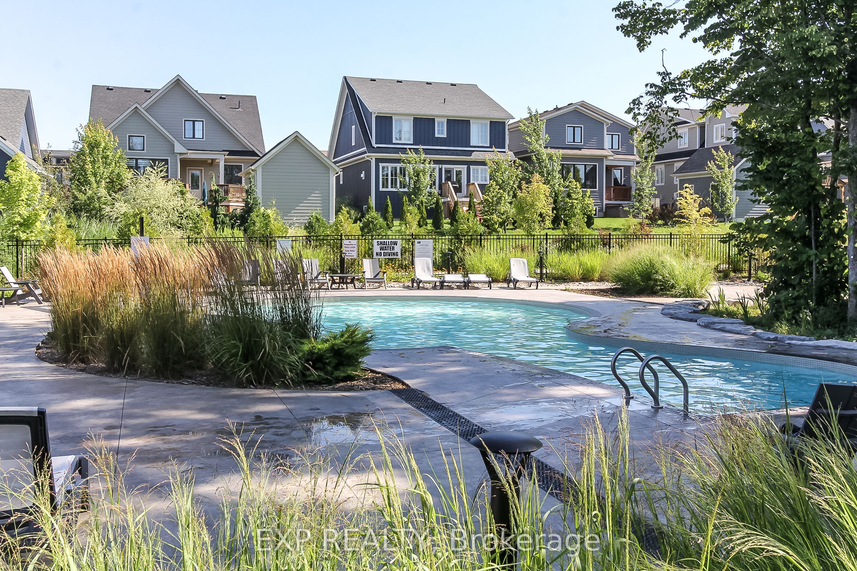 142 Sycamore Street, Blue Mountains, ON, L9Y 4E2