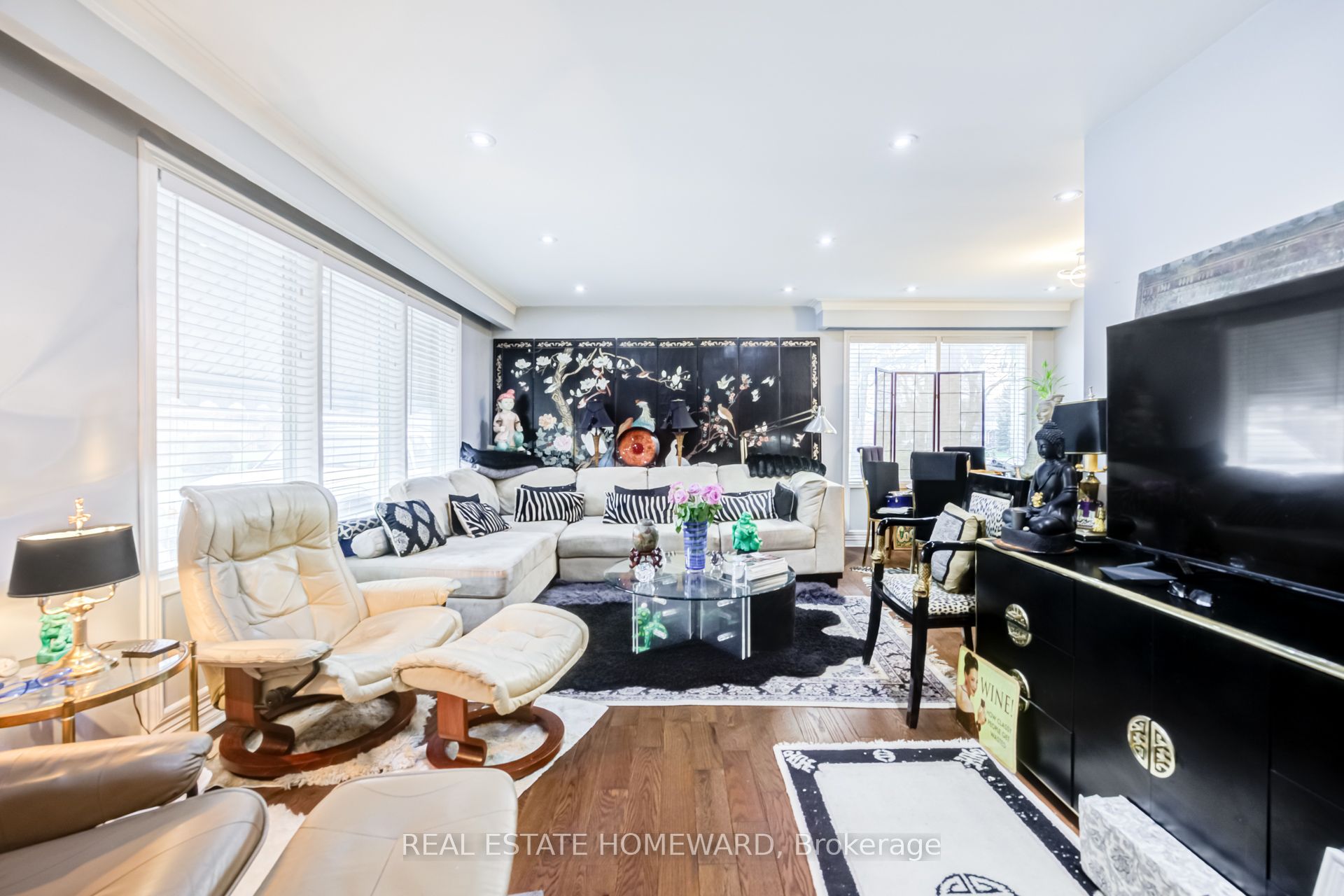 Additional image 2 of 4 Moorecroft Crescent, Toronto, ON, M1K 3V1