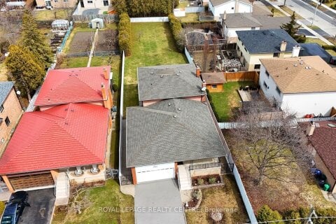 Additional image 8 of 2405 Rosemary Drive, Mississauga, ON, L5C 1X1