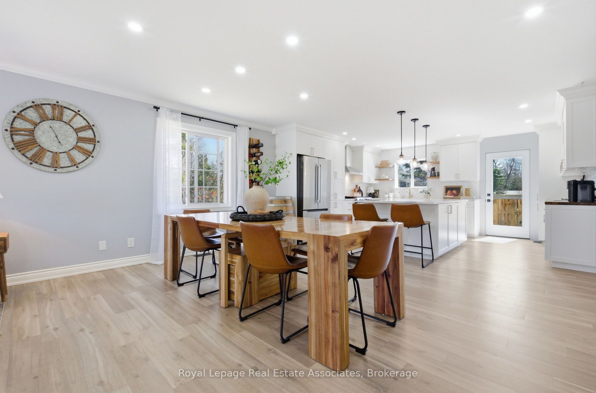 Additional image 4 of 8 Beaverdale Crescent, Georgina, ON, L0E 1N0