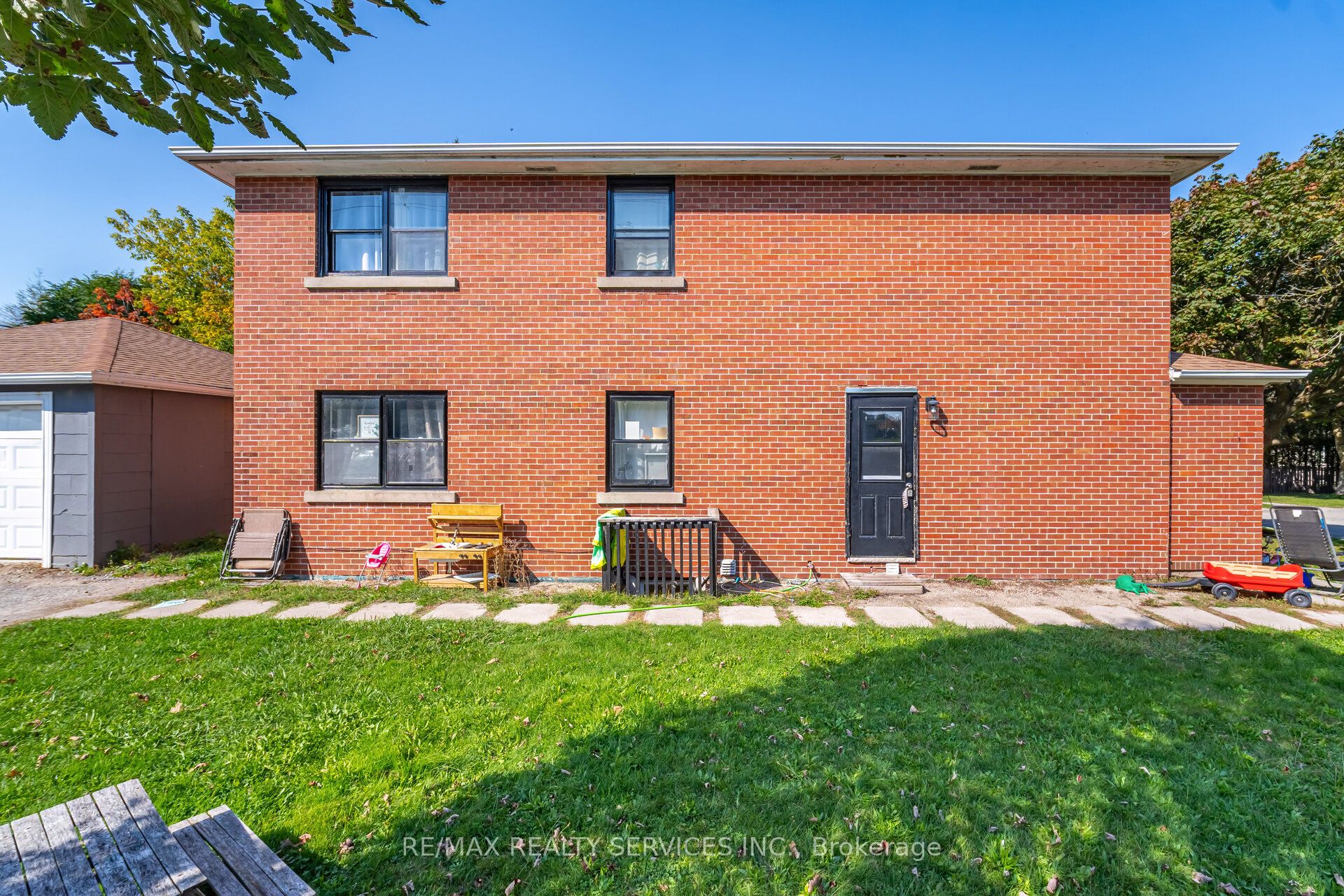 (Lower)-21 Beverley Street, Waterloo, ON, N2L 2H5 photo 4