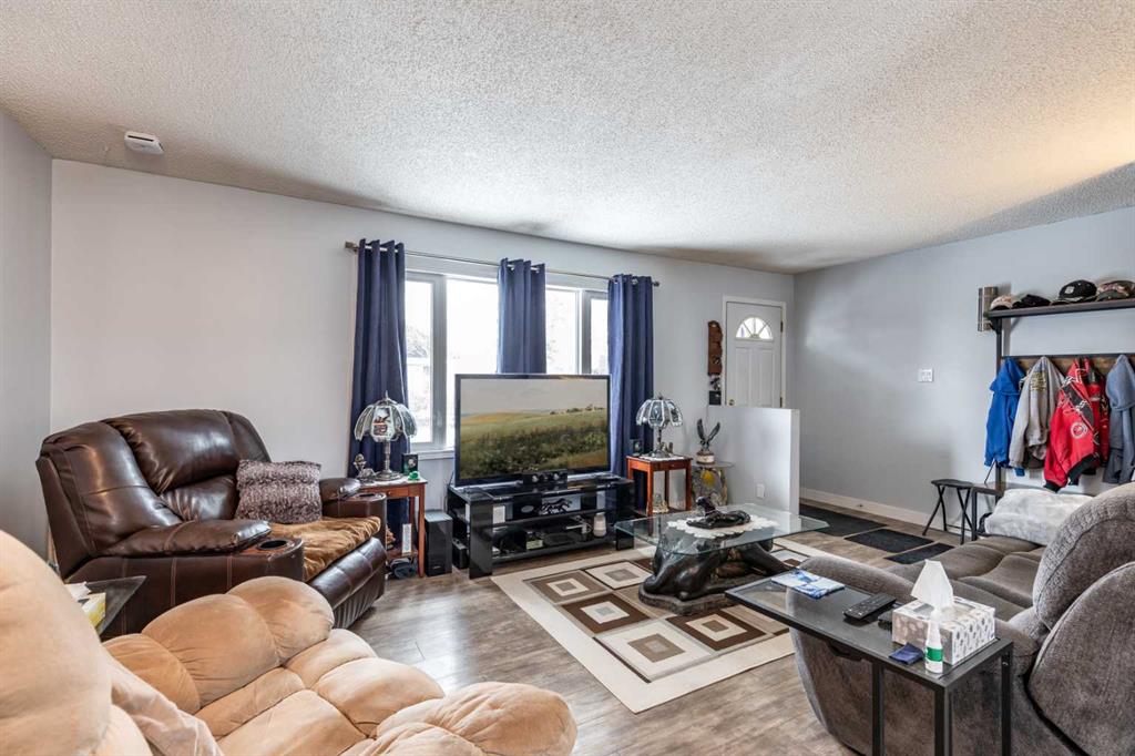 Additional image 6 of 2405 16 Avenue SE, Medicine Hat, AB, T1A 3T5