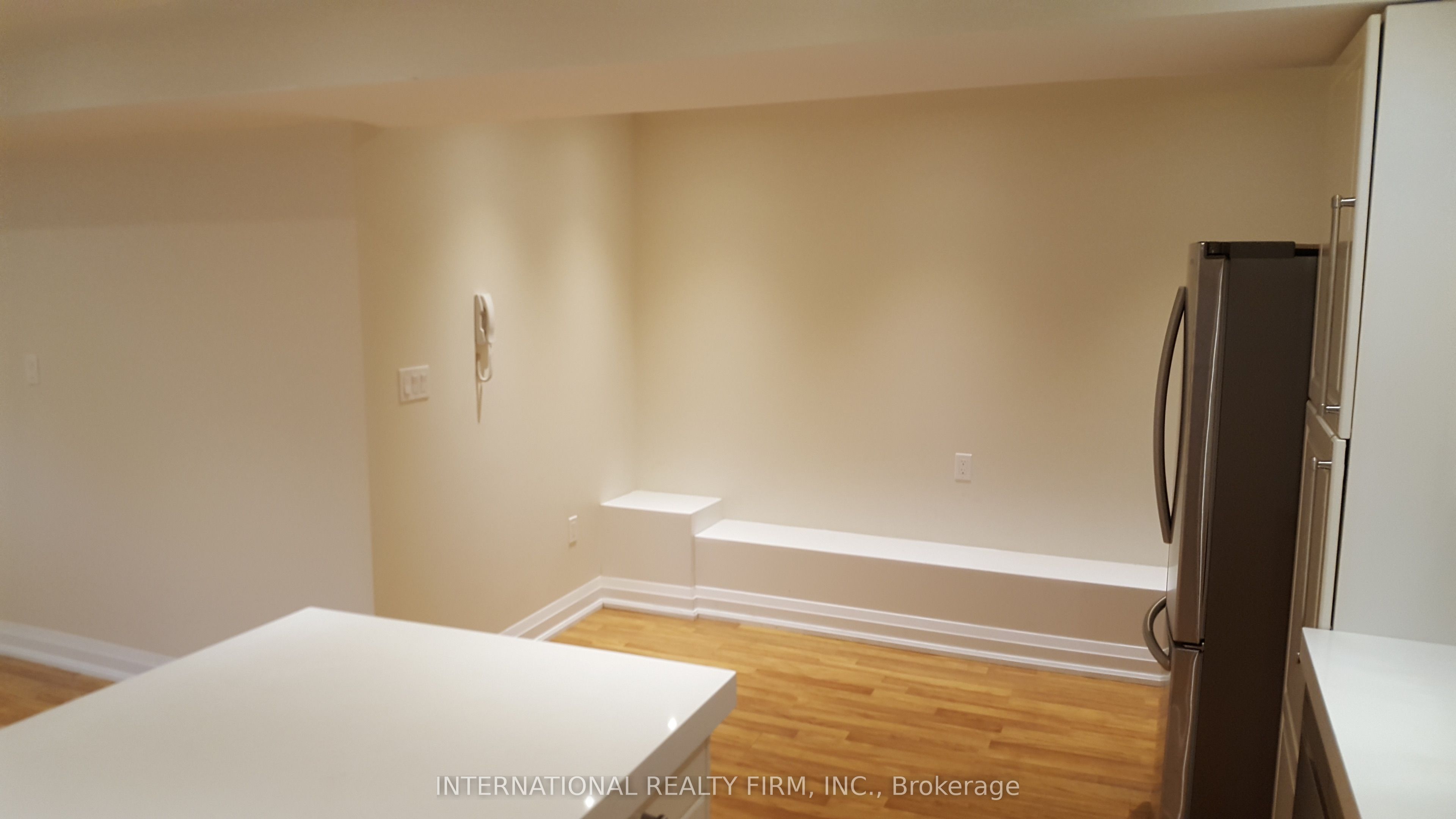 Additional image 4 of Lower-24 Duggan Avenue, Toronto, ON, M4V 1Y2