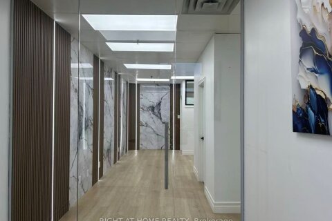 Additional image 7 of 32-145 Royal Crest Court E, Markham, ON, L3R 9Z4