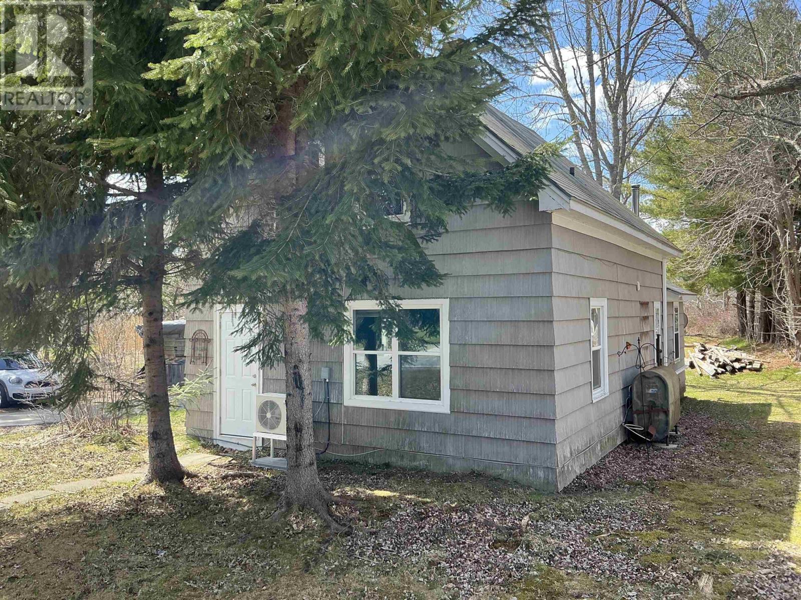 492 Highway 8 , Milton, NS, B0T1P0 photo 3