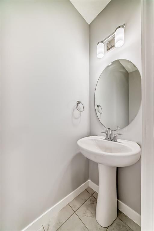 Additional image 5 of 56 Nolanhurst Crescent NW, Calgary, AB, T3R 0Z3