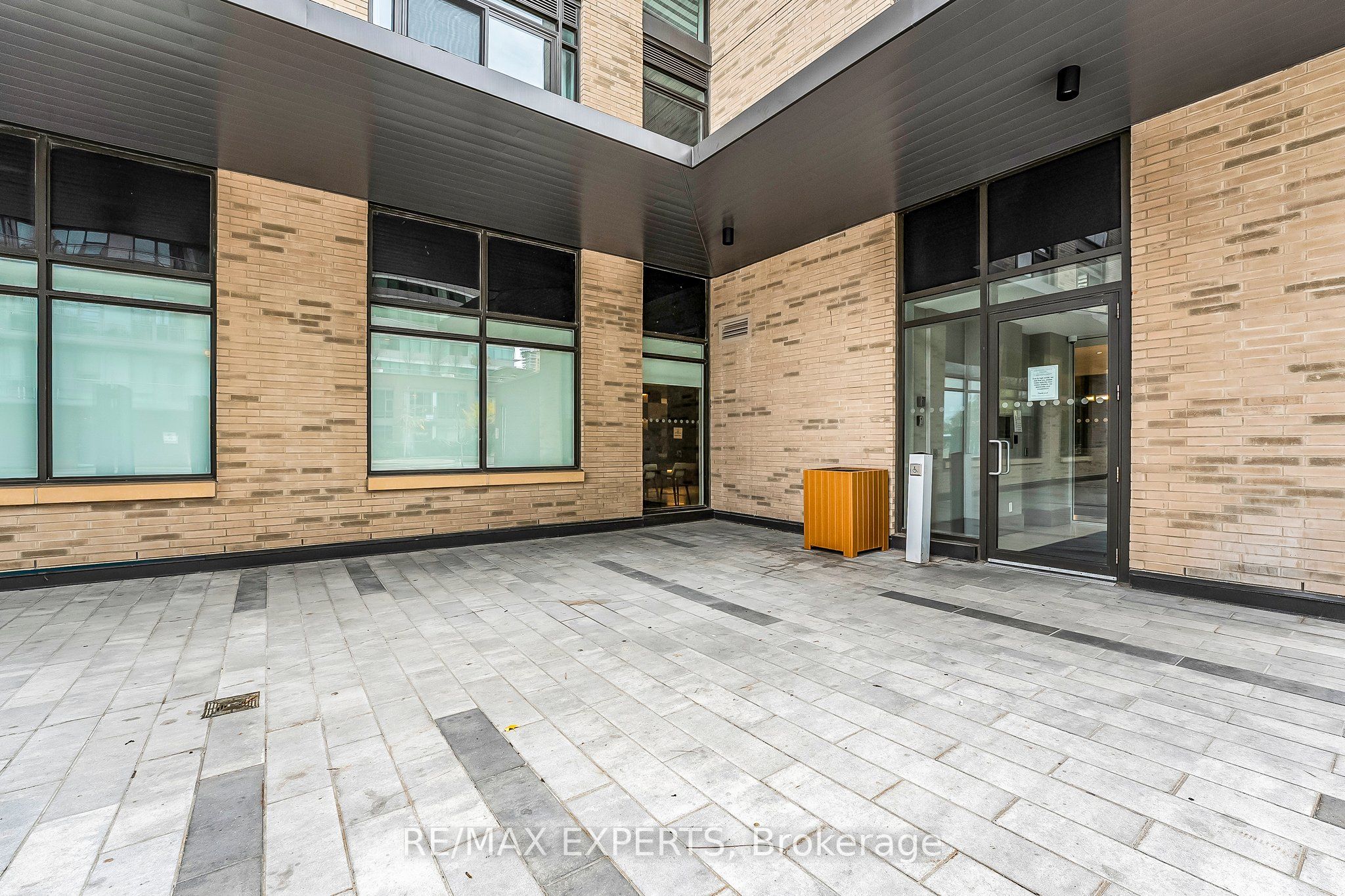 Additional image 5 of 502-55 Duke Street, Kitchener, ON, N2H 0C9