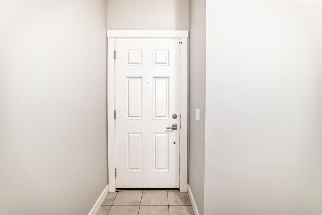 Additional image 4 of 56 Nolanhurst Crescent NW, Calgary, AB, T3R 0Z3