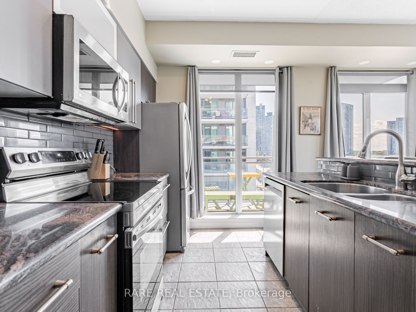 Additional image 3 of 703-2119 Lake Shore Boulevard W, Toronto, ON, M8V 4E8