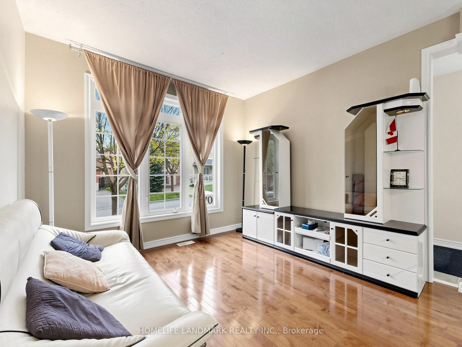 Additional image 5 of 70 Burgundy Trail, Vaughan, ON, L4J 8V9