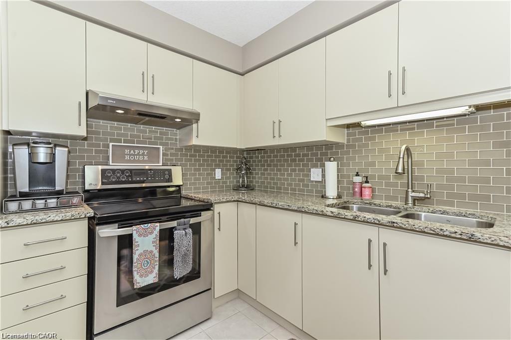 Additional image 6 of 12-300 Fallowfield Drive, Kitchener, ON, N2C 2T8