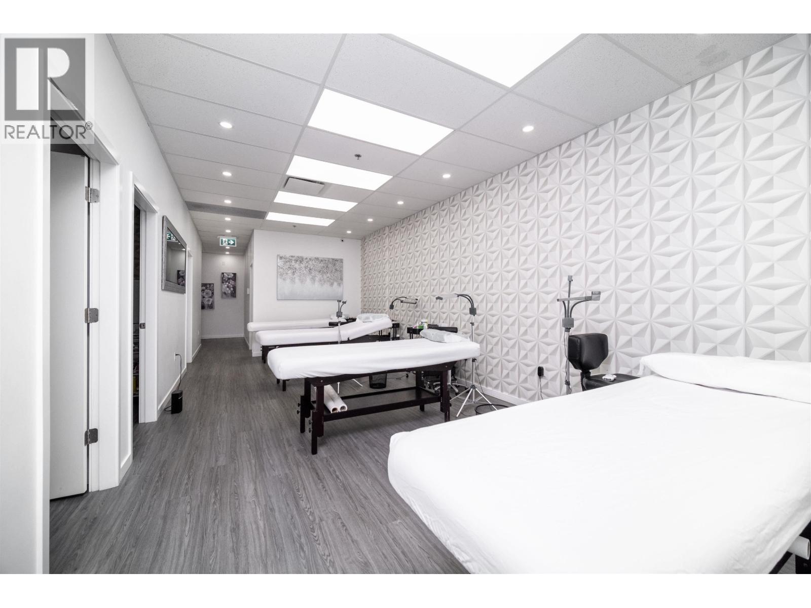 Additional image 5 of 1726 Kingsway , Vancouver, BC, V5N2S3