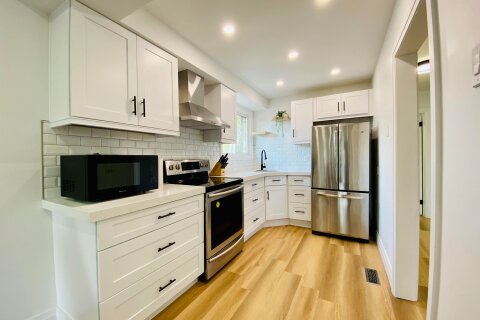 Additional image 8 of 2-63 Mississauga Road, Mississauga, ON, L5H 2H9
