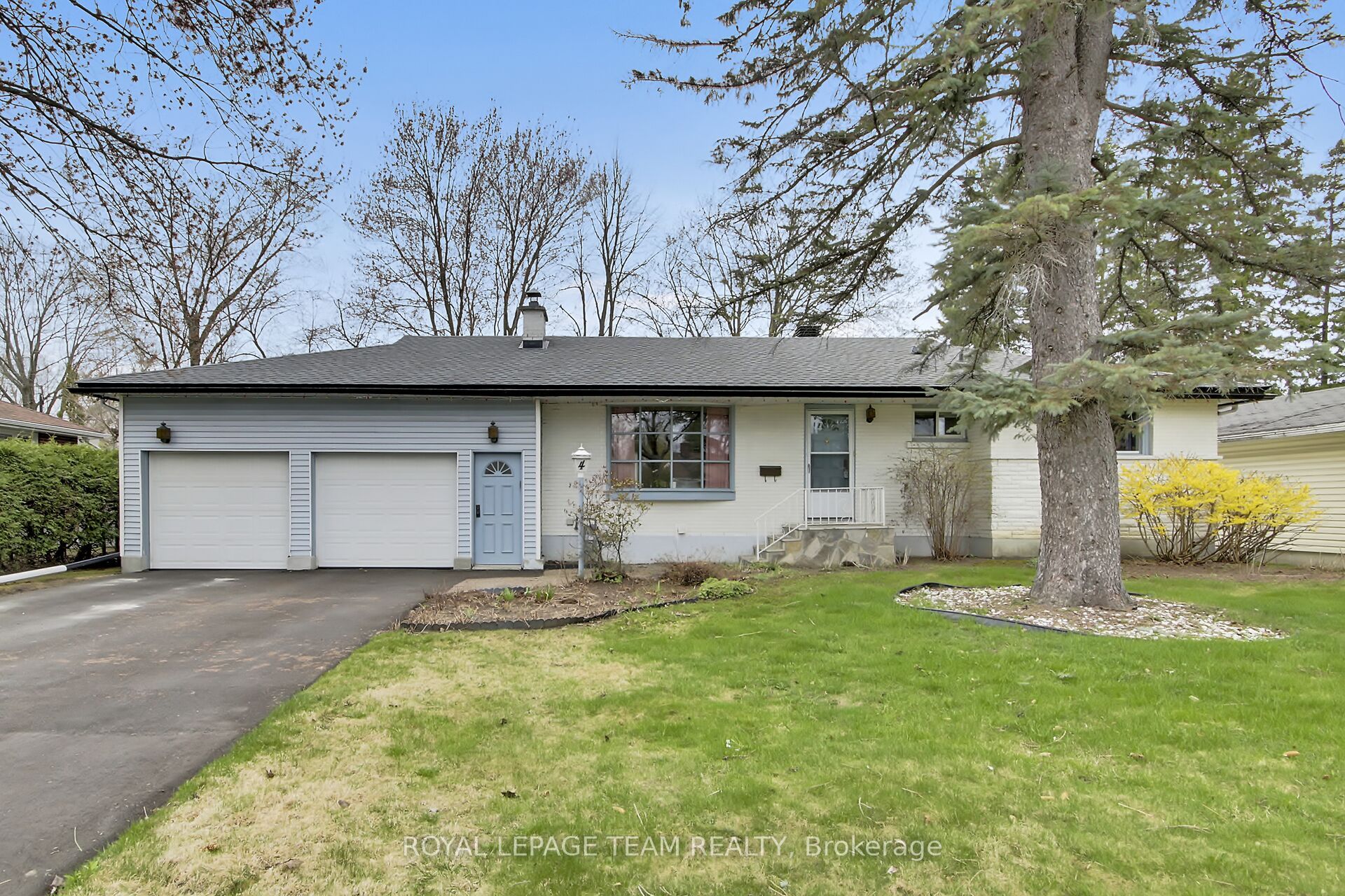 4 Headingly Crescent, Ottawa, ON, K2G 0Y3