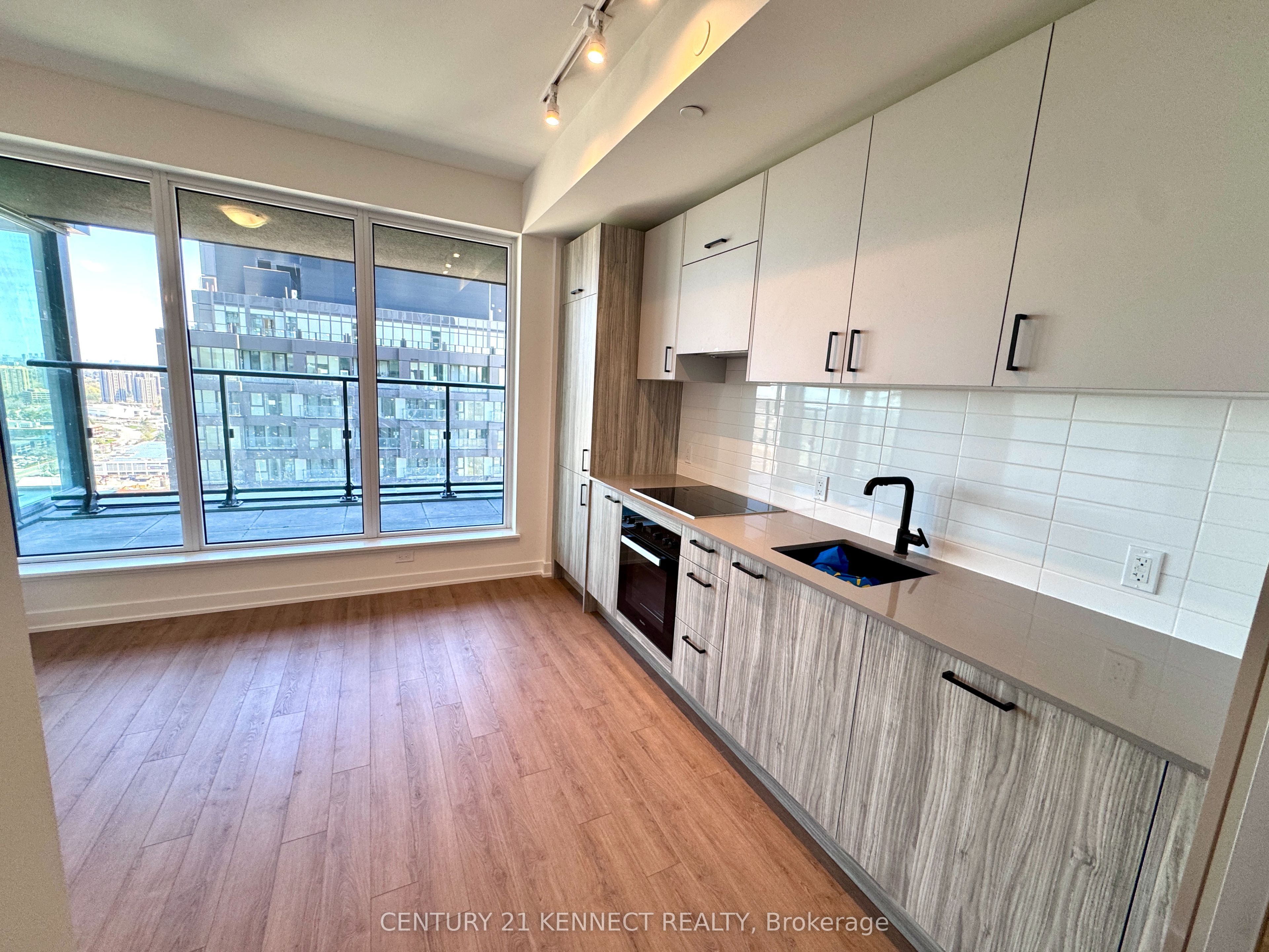 Additional image 3 of 3401-1 Quarrington Lane, Toronto, ON, M3C 0S4