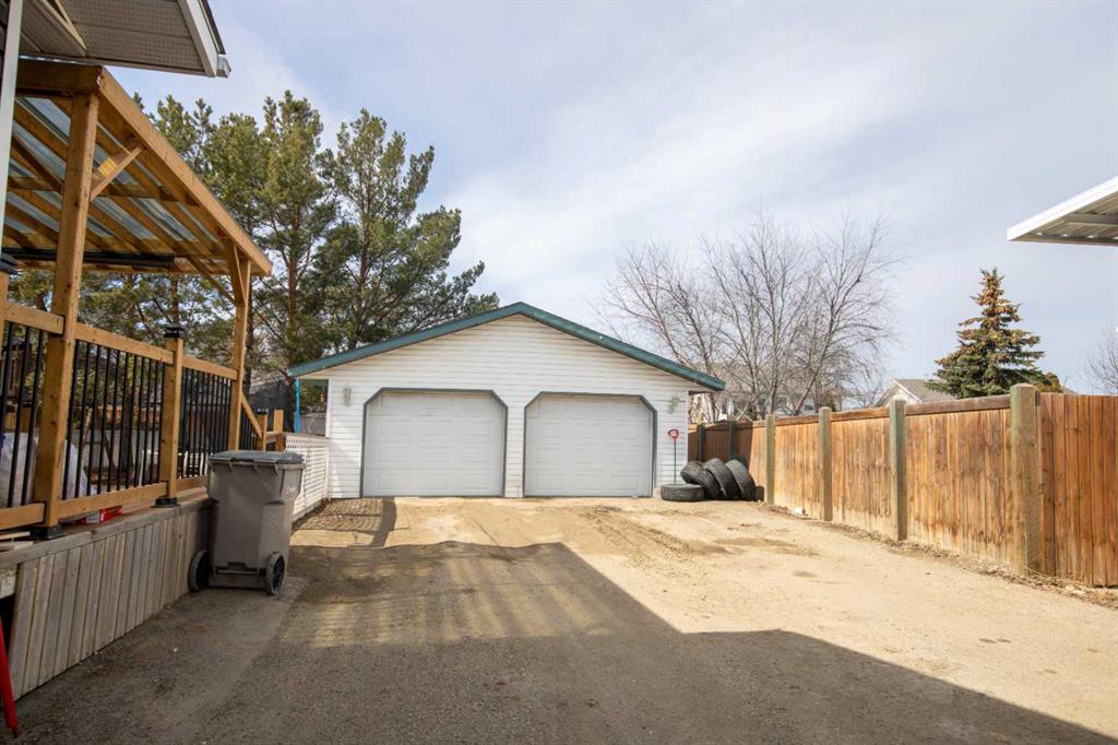 Additional image 2 of 8218 Mission Heights Drive, Grande Prairie, AB, T8W 2A5