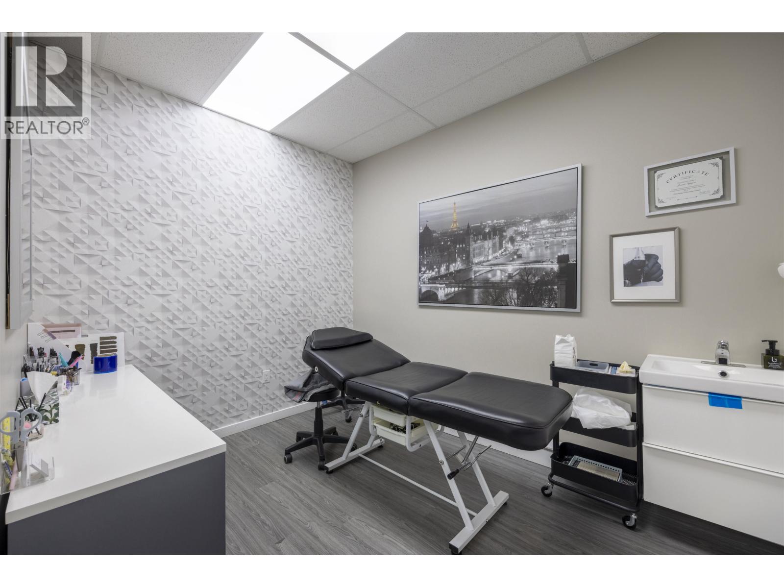 Additional image 6 of 1726 Kingsway , Vancouver, BC, V5N2S3