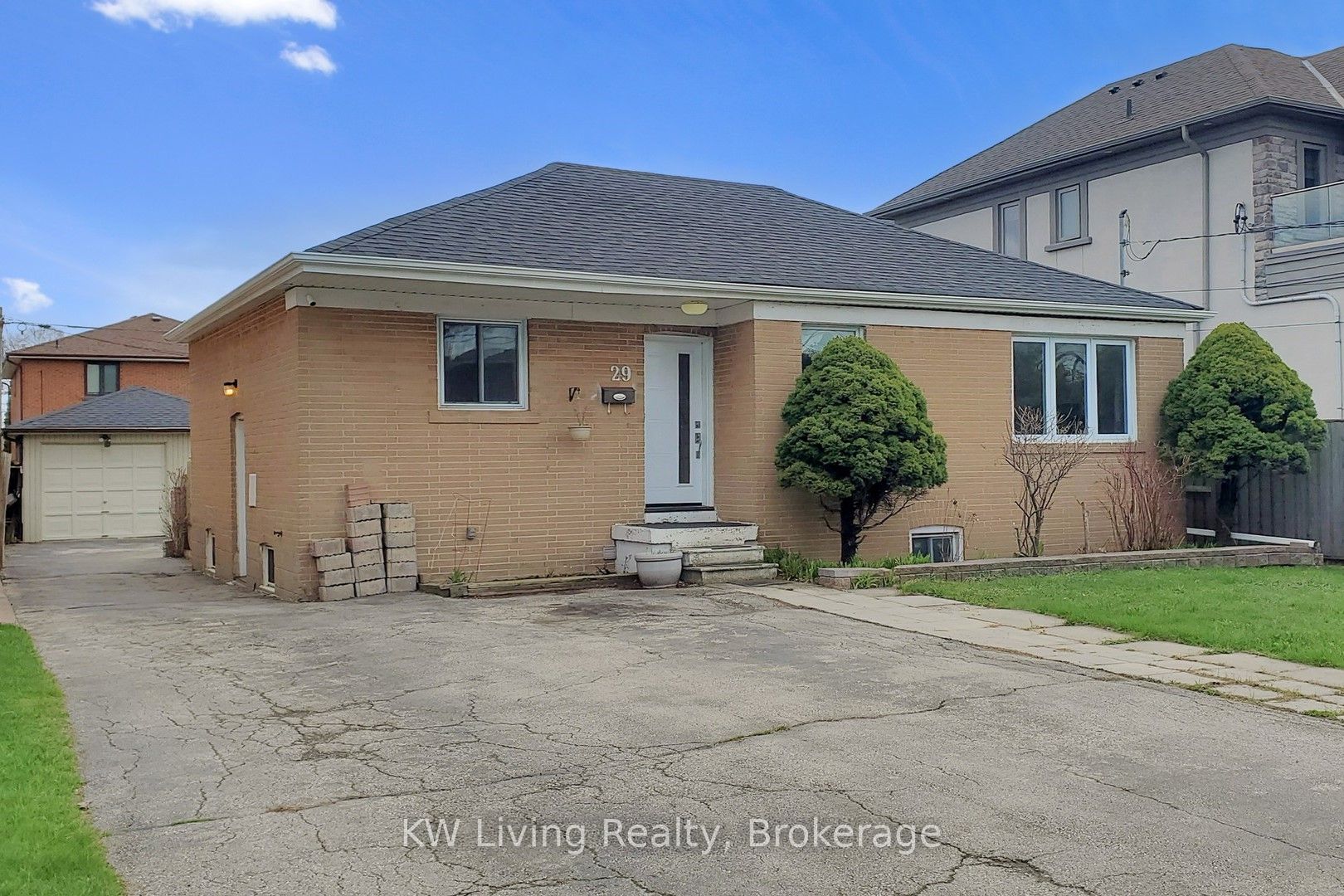 Additional image 4 of 29 Jane Osler Boulevard, Toronto, ON, M6A 1W6