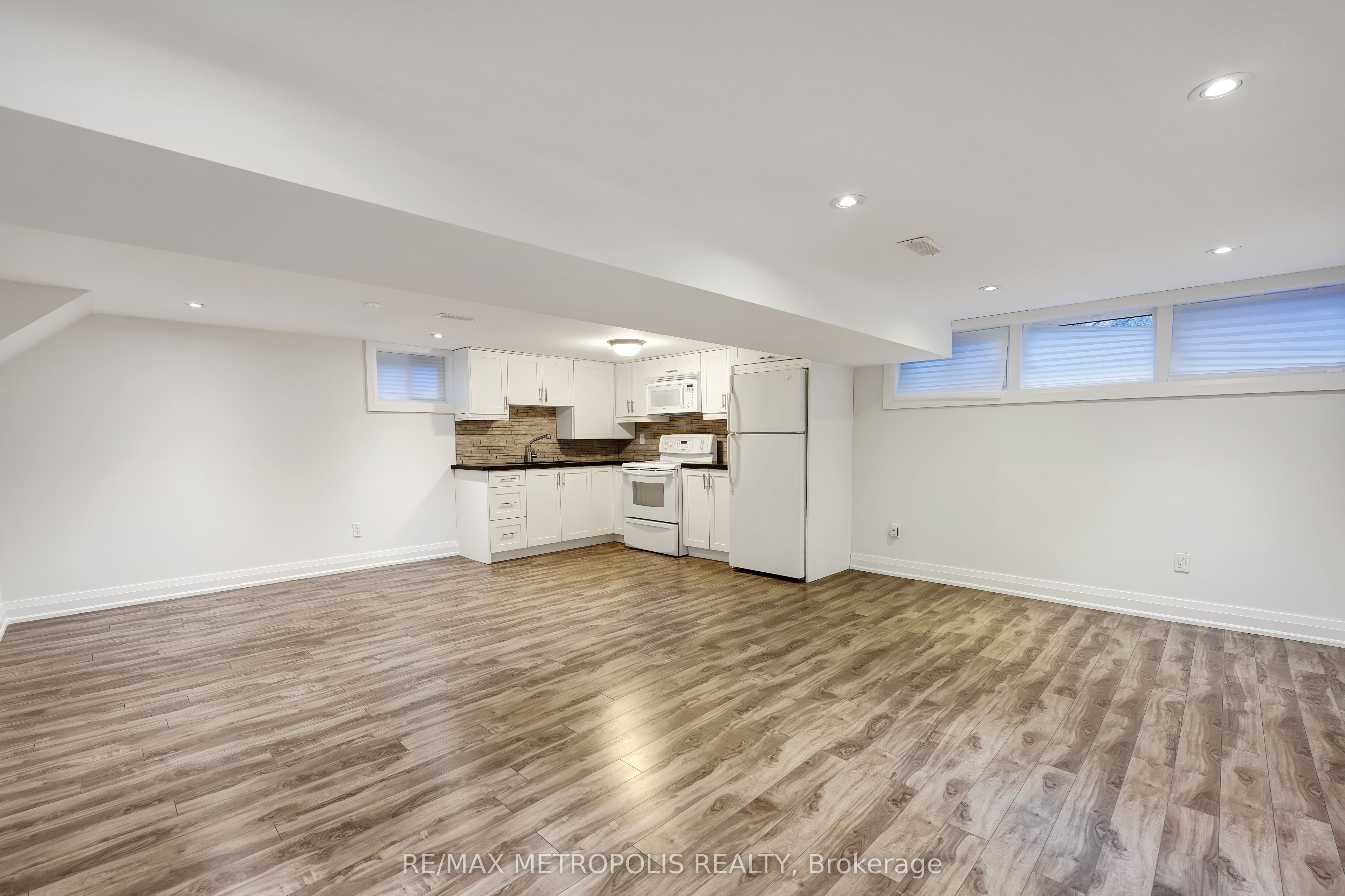 Additional image 3 of Basement-268 Penn Avenue, Newmarket, ON, L3Y 2S6