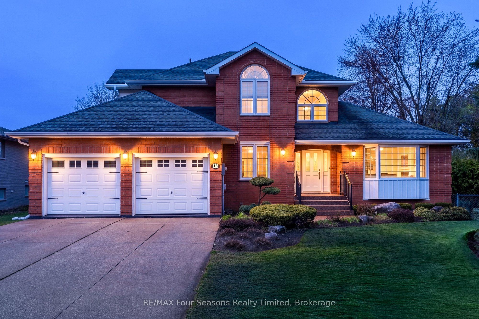 16 Carmichael Crescent, Collingwood, ON, L9Y 4R6
