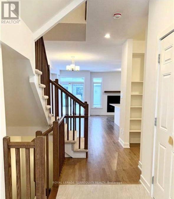 Additional image 3 of 74 Nettle Crescent, Ottawa, ON, K1T0W9