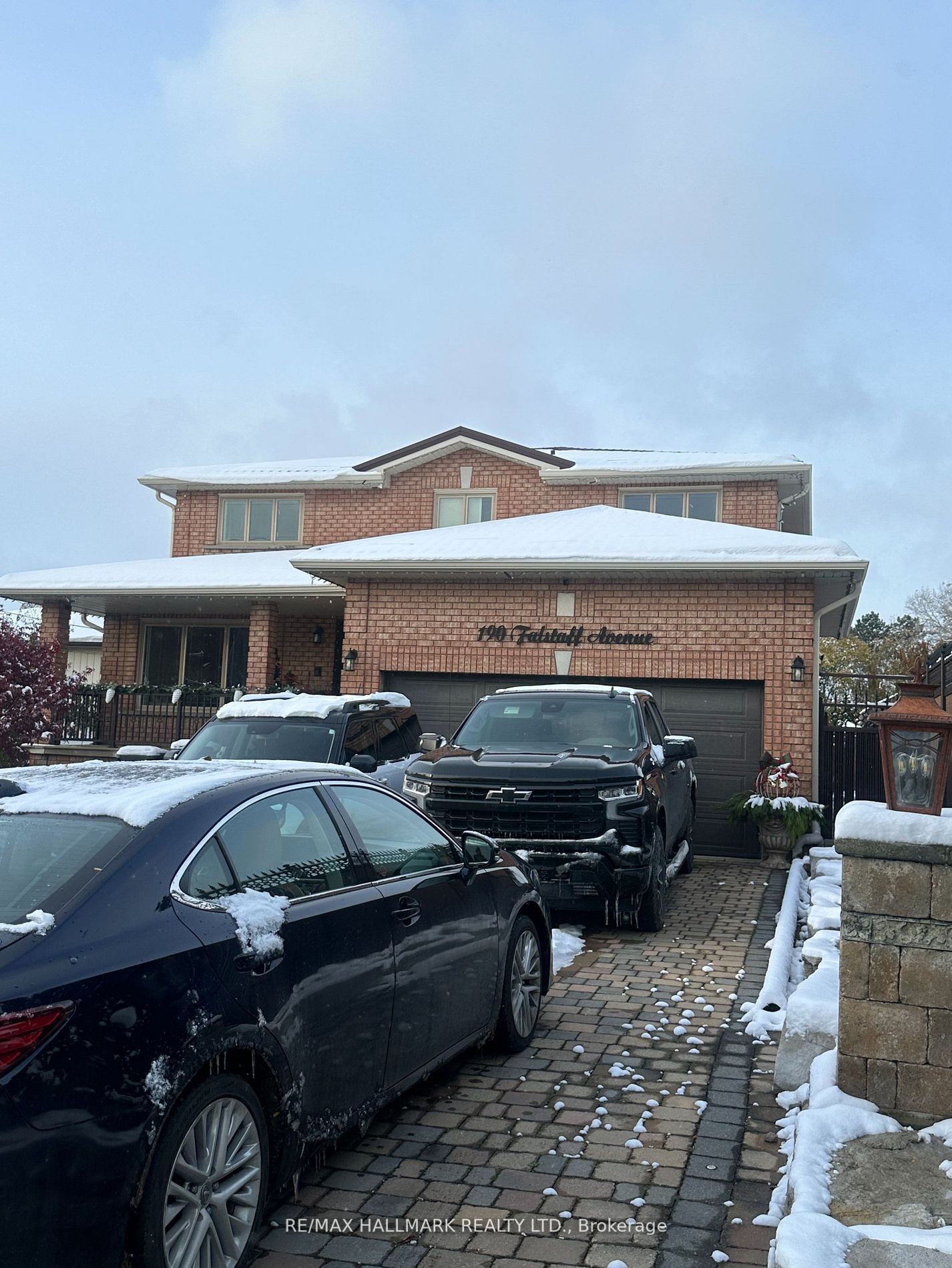 BSMT-190 Falstaff Avenue, Toronto, ON, M6L 3C3