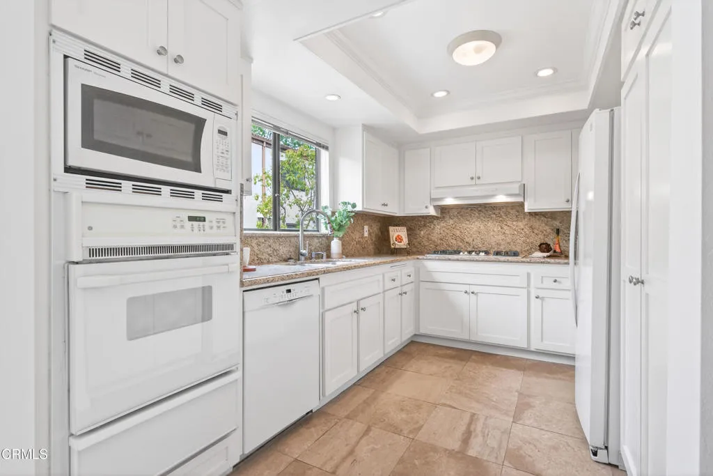 Additional image 3 of 21900 Marylee Street Unit 277, Woodland Hills, CA 91367
