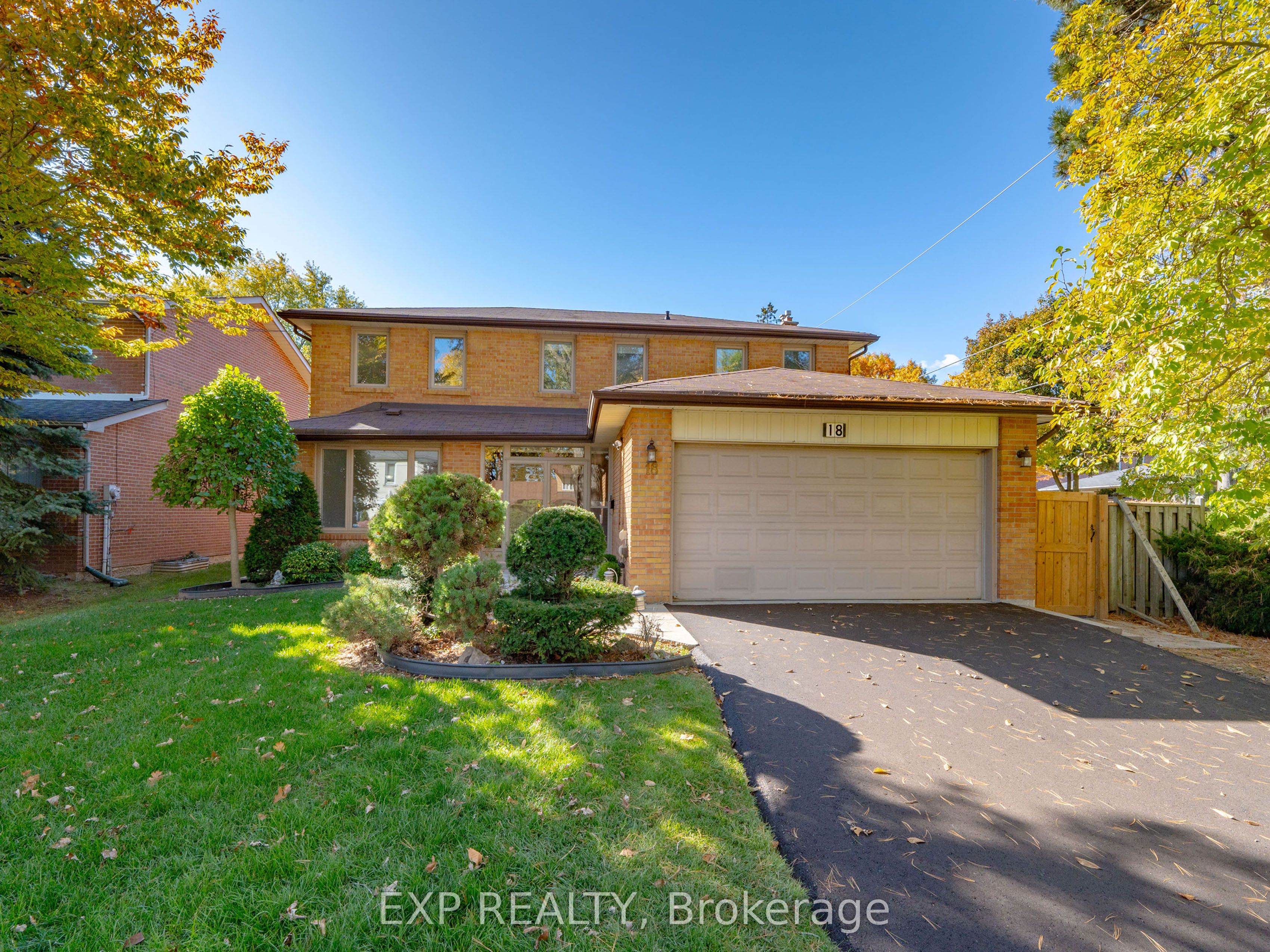 18 Whitman Street, Toronto, ON, M2M 3H8