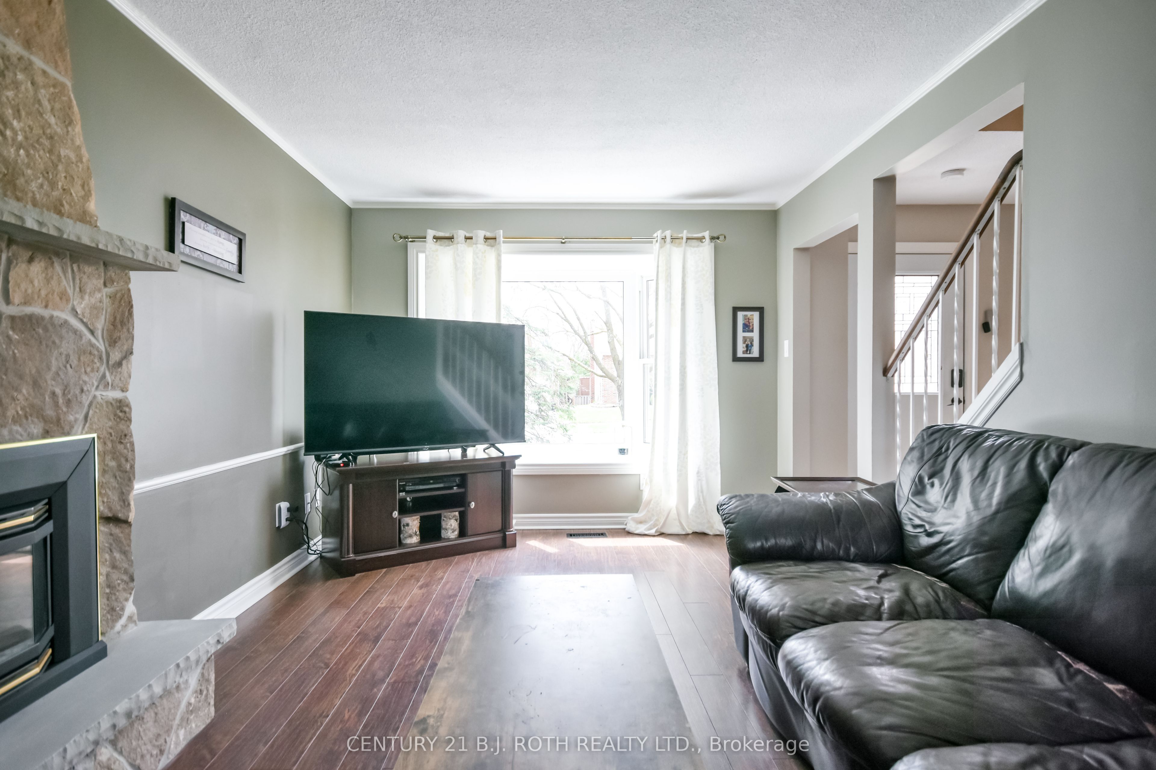 Additional image 4 of 11 Pepler Place, Barrie, ON, L4N 5E3
