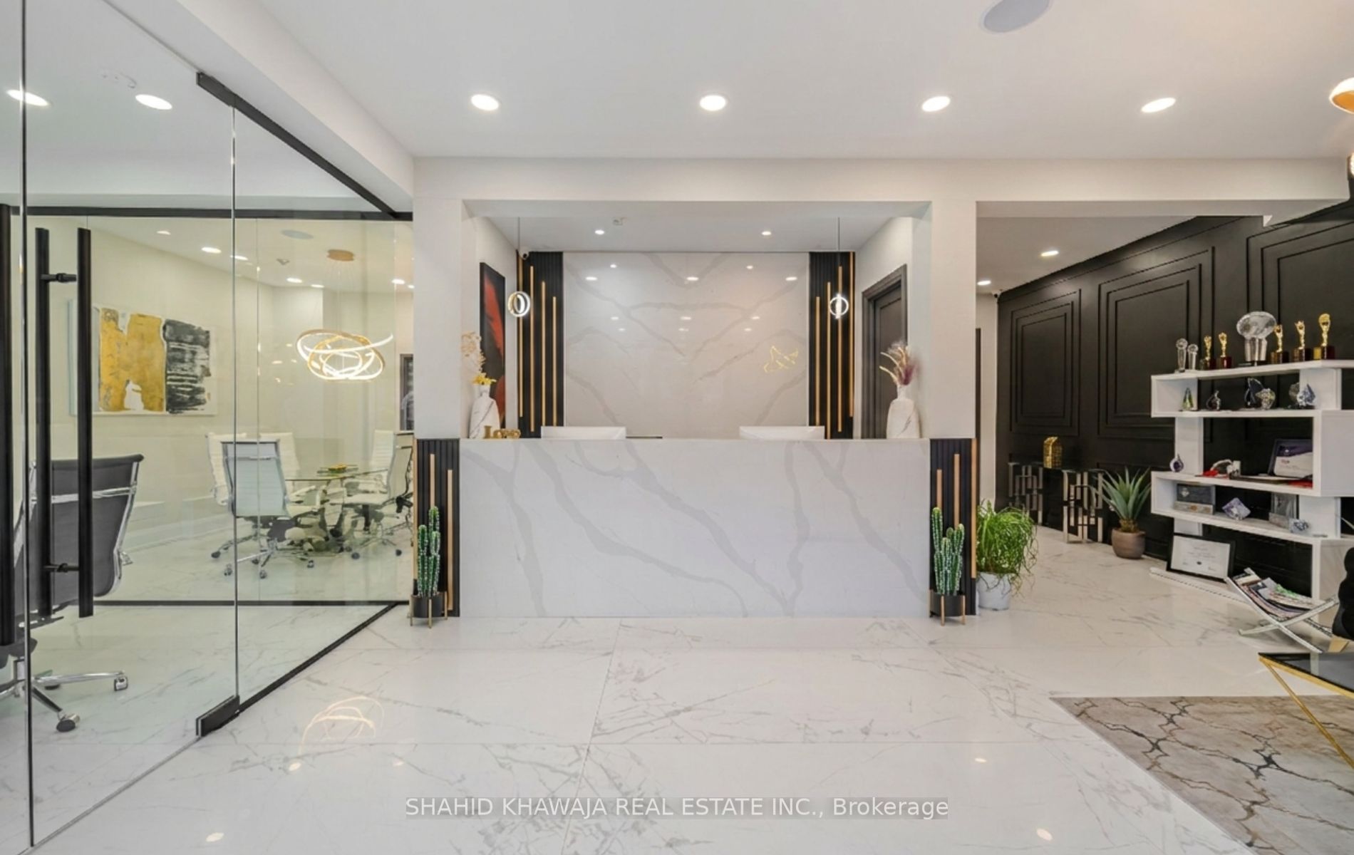 Additional image 4 of 1563 Dundas Street W, Mississauga, ON, L5C 1E3