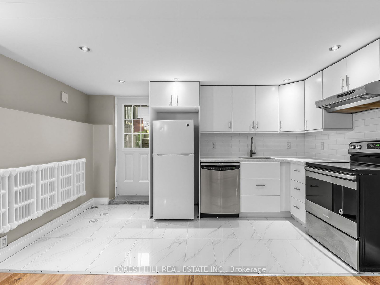 Additional image 3 of Lower-12 Salem Avenue, Toronto, ON, M6H 3C1