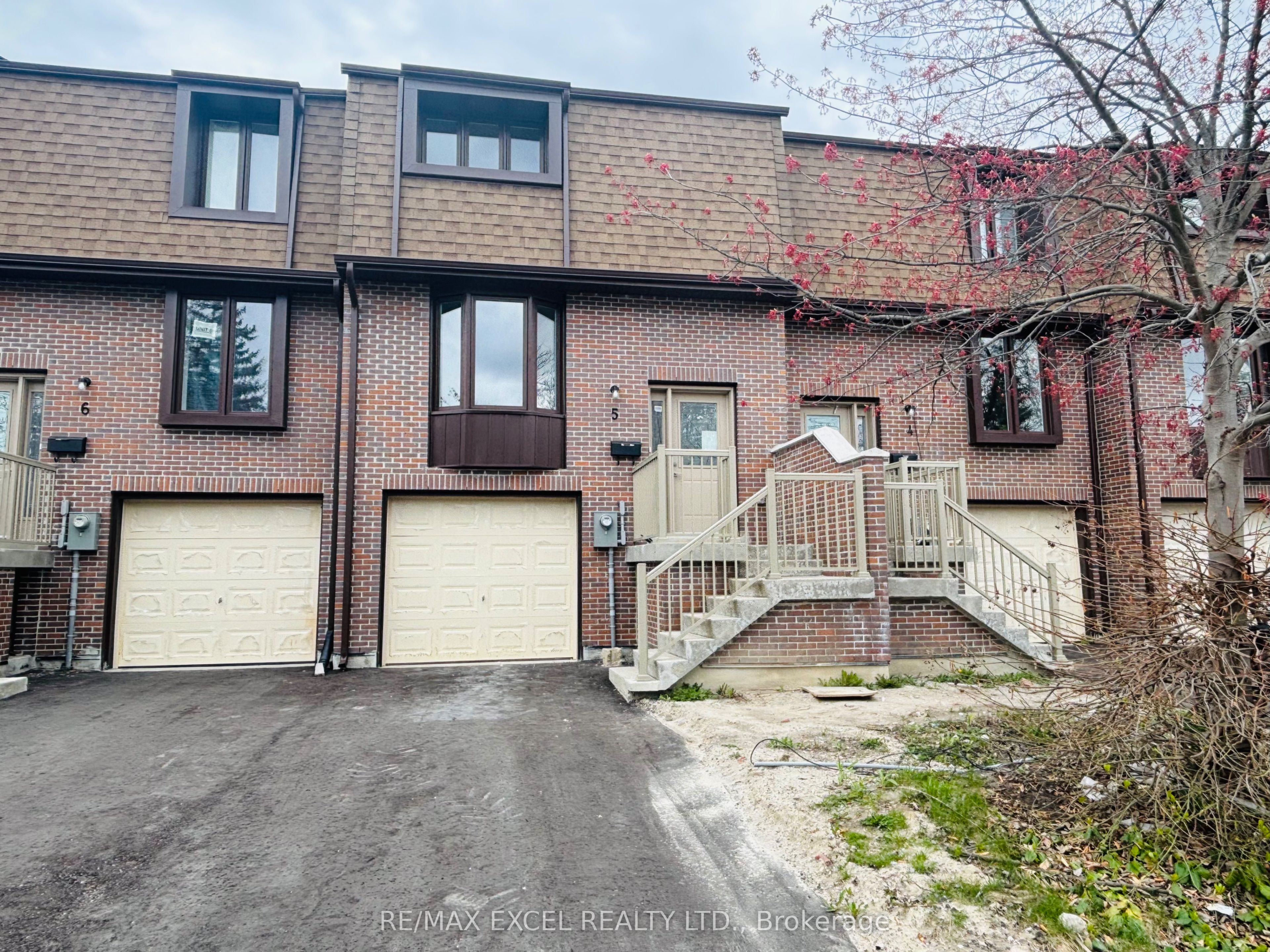 Additional image 2 of 5-11 Plaisance Road, Richmond Hill, ON, L4C 5H1