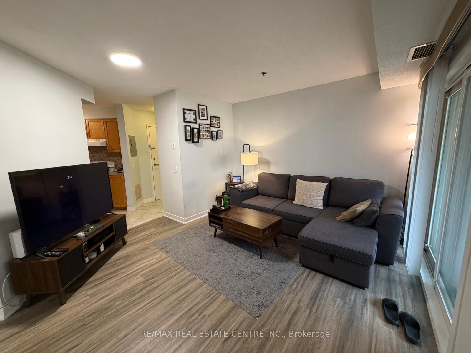 Additional image 3 of 307-4 Dayspring Circle, Brampton, ON, L6P 2Z5