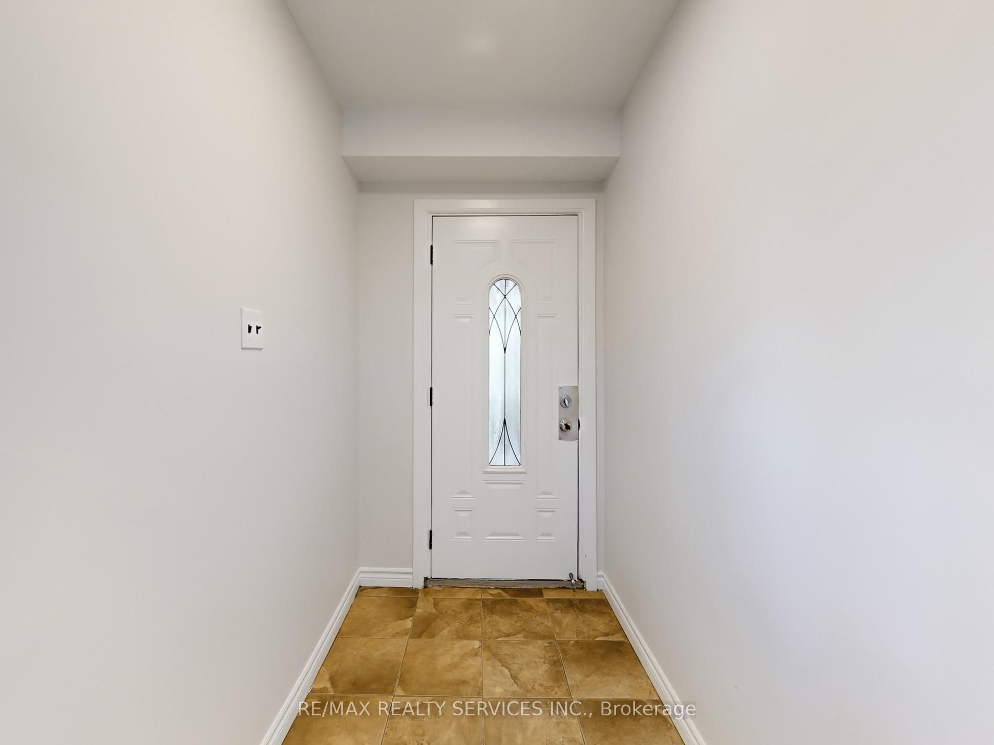 Additional image 4 of 9 Glenridge Road, Brampton, ON, L6S 1N2