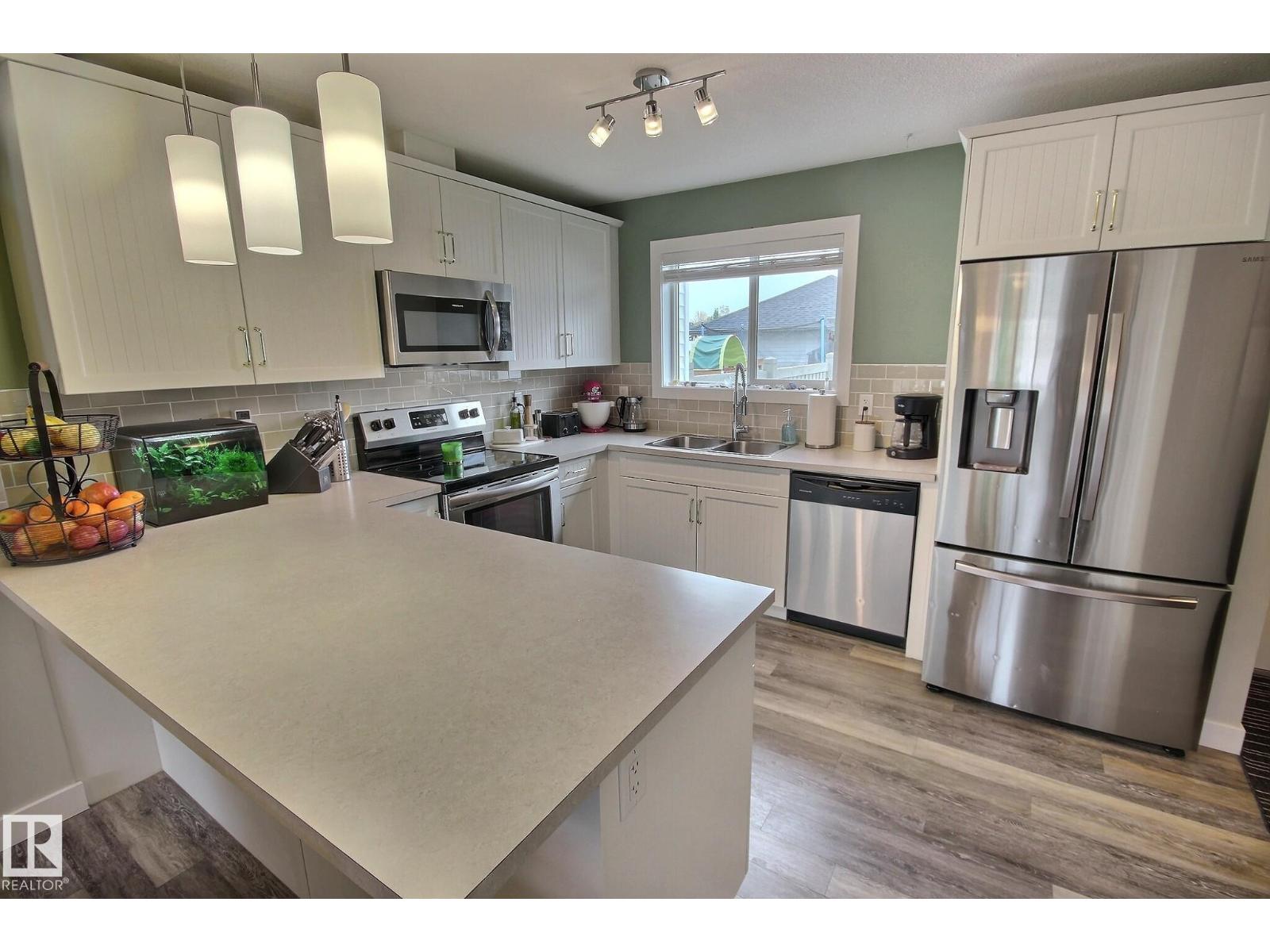 Additional image 6 of 565 Chappelle Drive SW, Edmonton, AB, T6W2B5