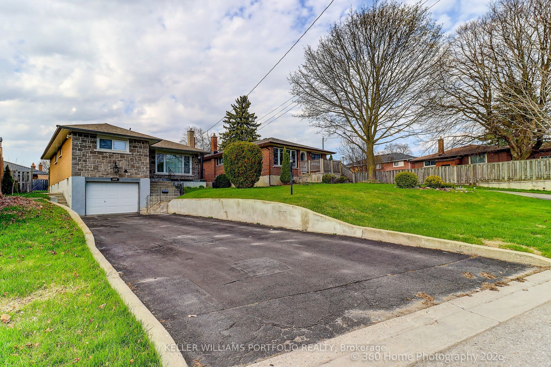 Additional image 2 of Upper Level-962 Willowdale Avenue, Oshawa, ON, L1H 1W4
