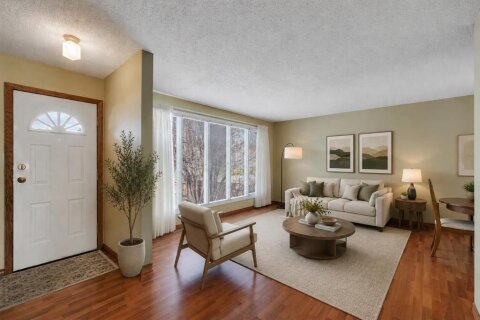 Additional image 8 of 212 Westwood Drive SW, Calgary, AB, T3C 2W3