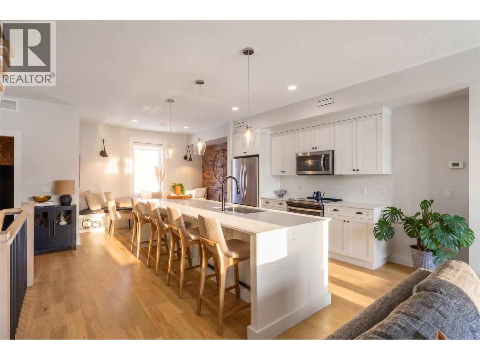 Additional image 3 of 106-555 Buckland Avenue, Kelowna, BC, V1Y5Z5