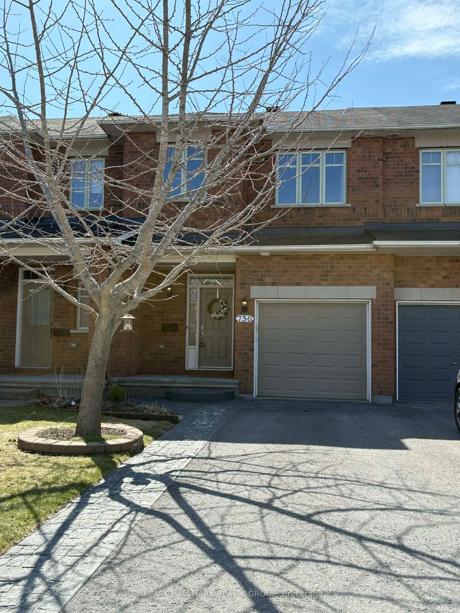 756 Nakina Way, Ottawa, ON, K1V 2J1