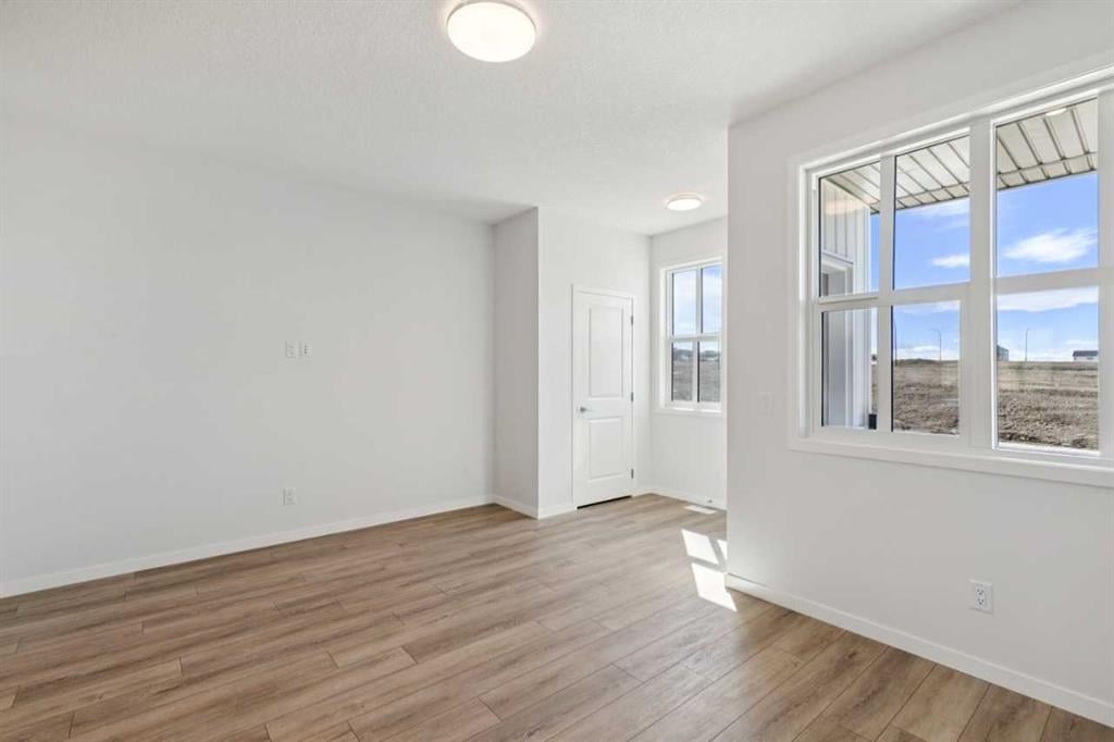 Additional image 6 of 74 Lucas Heath NW, Calgary, AB, T3P 2Y2