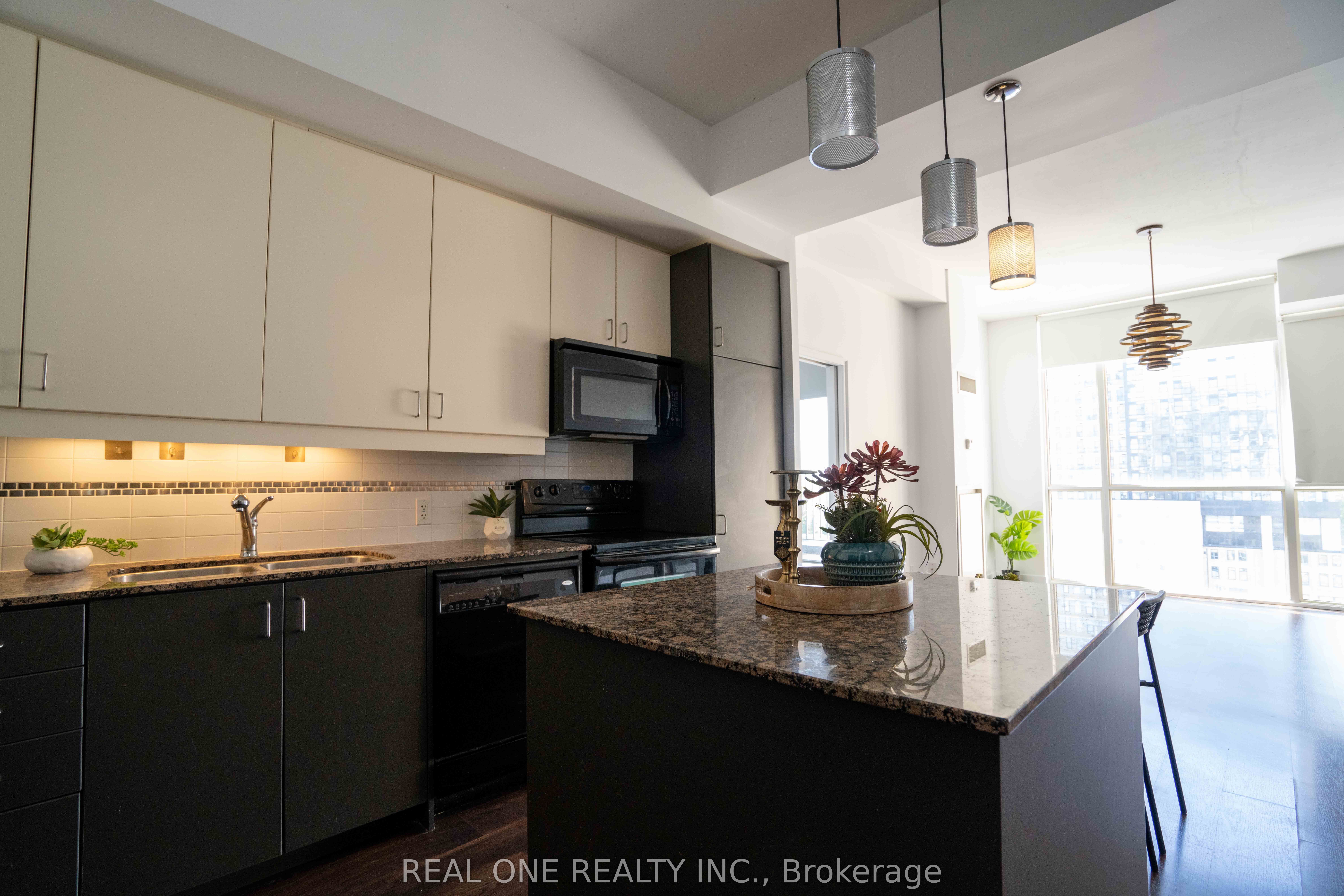 Additional image 3 of 703-191 King Street S, Waterloo, ON, N2J 1R1