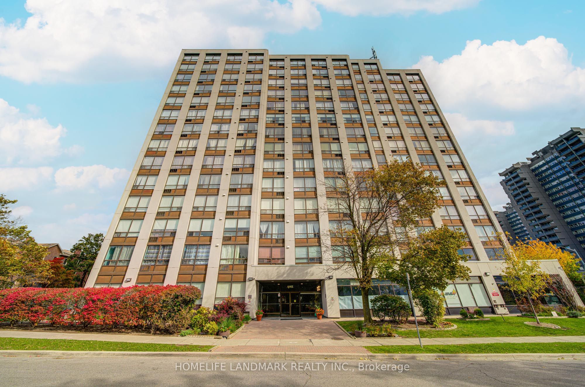 303-1 Reidmount Avenue, Toronto, ON, M1S 4V3
