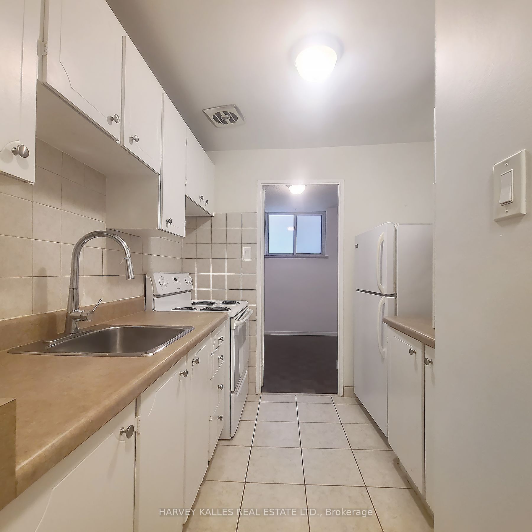 Additional image 4 of 4-570 Eglinton Avenue W, Toronto, ON, M5N 1B7