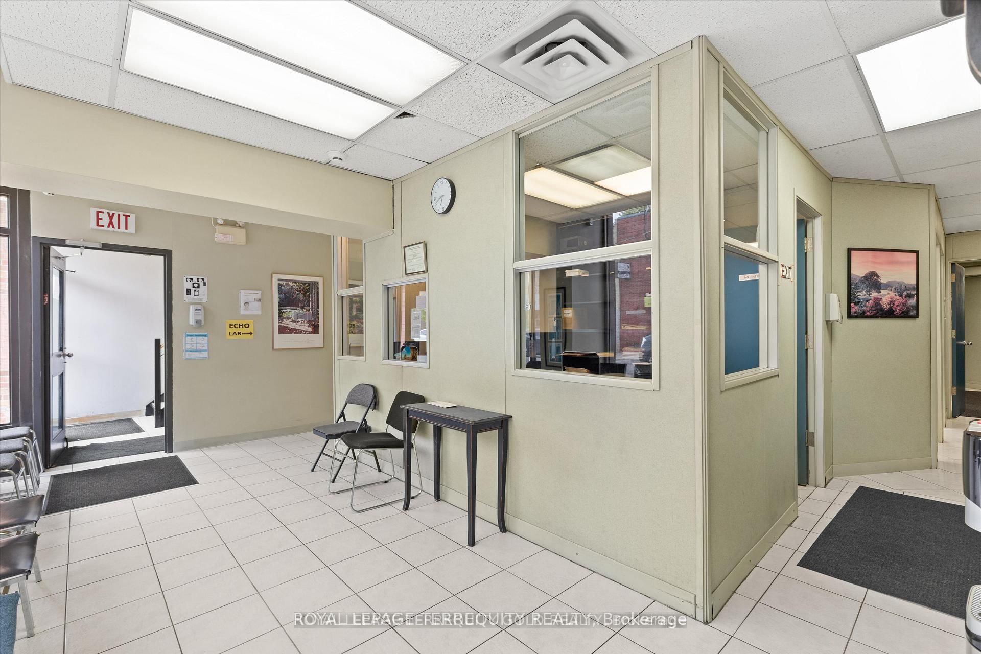 Additional image 4 of Grd Floor-1662 & 1664 Dufferin Street, Toronto, ON, M6H 3M1